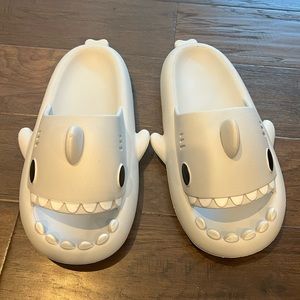 Shark Slides - EU 44-45